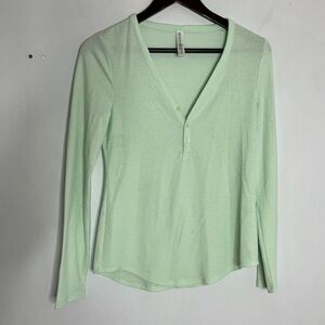 Athleta Size XS Wind Down Sleep Top Thermal Waffle Knit Long Sleeve Soft Shirt